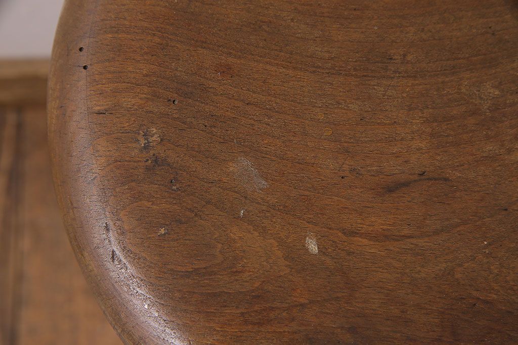 アンティーク雑貨　昭和レトロ　シンプルなデザインのスツール(丸椅子、イス、チェア)