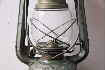 アンティーク雑貨　昭和レトロ　日本製　インダストリアルなオイルランプ(照明、ディスプレイ)