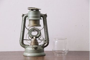 アンティーク雑貨　昭和レトロ　日本製　インダストリアルなオイルランプ(照明、ディスプレイ)