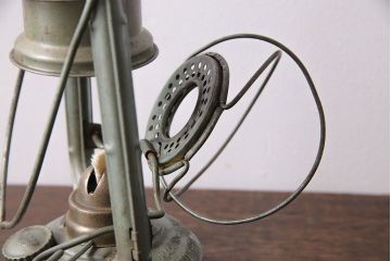 アンティーク雑貨　昭和レトロ　日本製　インダストリアルなオイルランプ(照明、ディスプレイ)