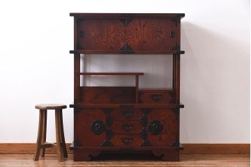 中古 伝統民芸家具 岩谷堂箪笥　風格のある茶箪笥(飾り棚、戸棚)(1)