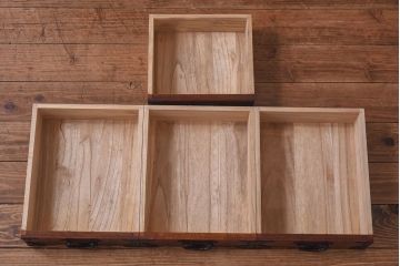 中古 伝統民芸家具 岩谷堂箪笥　風格のある茶箪笥(飾り棚、戸棚)(1)