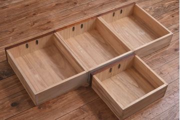 中古 伝統民芸家具 岩谷堂箪笥　風格のある茶箪笥(飾り棚、戸棚)(1)