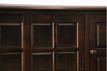 中古　北海道民芸家具　HM135　扉の面取りデザインが美しいサイドボード(定価約38万円)(1)