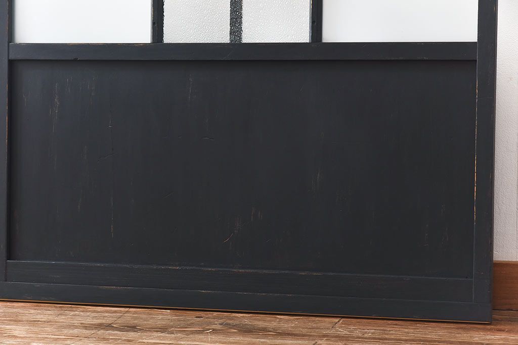 ペイント家具　色ガラス入り　レトロな雰囲気満点のガラス戸(引き戸、建具)2枚組