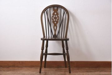 ヴィンテージ家具　【T様ご決済分】イギリスビンテージ　シックな雰囲気のホイールバックチェア(ウィンザーチェア、ダイニングチェア、ウインザーチェア)(2)