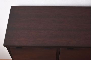 ラフジュ工房オリジナル　古材使用　4×3マス　丸い取っ手が愛らしいパタパタ扉付き収納棚(キャビネット、下駄箱、ロッカー)