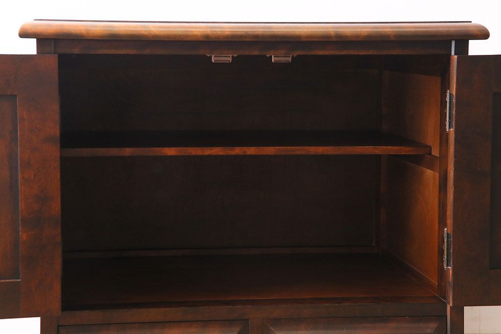 中古　北海道民芸家具　シンプルなデザインが魅力的なサイドチェスト(引き出し、キャビネット)