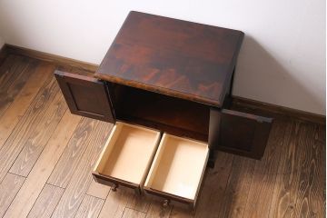 中古　北海道民芸家具　シンプルなデザインが魅力的なサイドチェスト(引き出し、キャビネット)