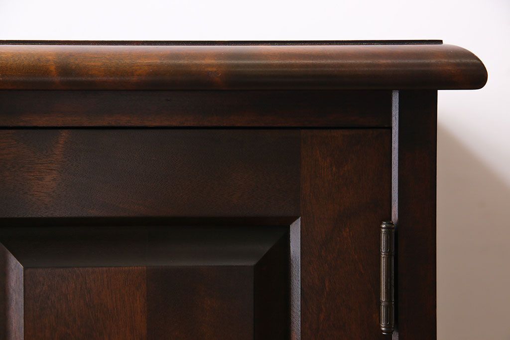 中古　北海道民芸家具　シンプルなデザインが魅力的なサイドチェスト(引き出し、キャビネット)