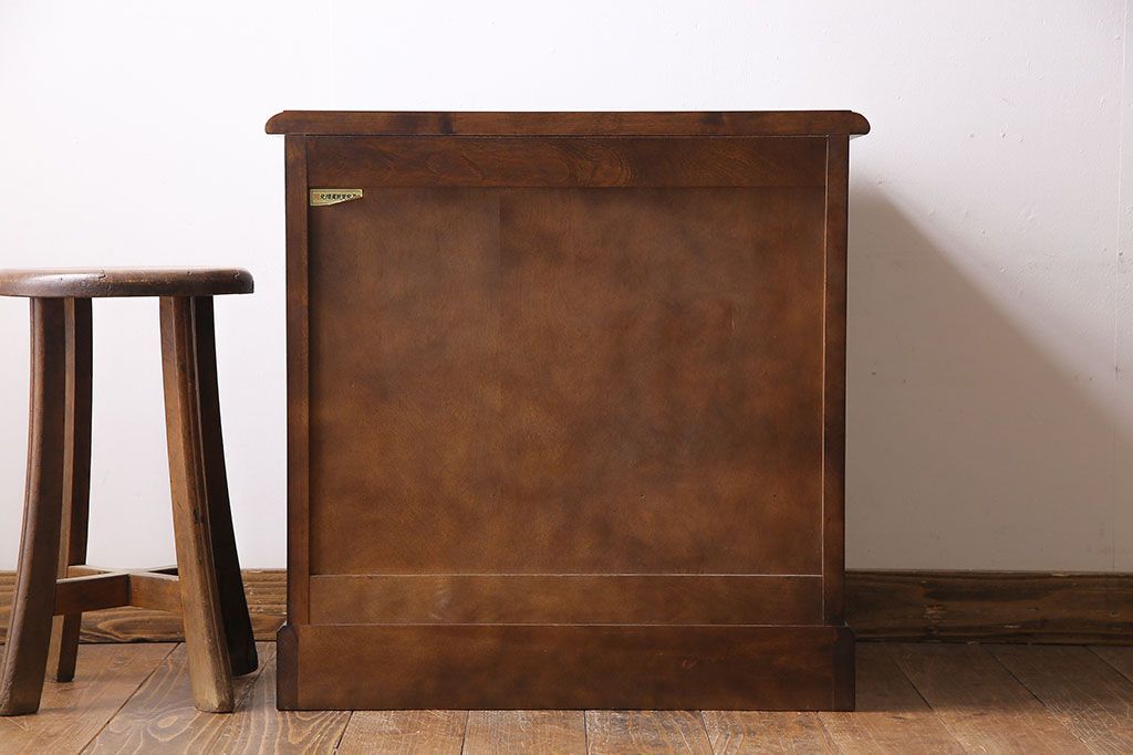 中古　北海道民芸家具　シンプルなデザインが魅力的なサイドチェスト(引き出し、キャビネット)