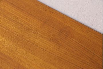 ヴィンテージ家具　北欧ビンテージ　チーク材　レトロな雰囲気のサイドチェスト(ローチェスト、引き出し)