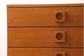 ヴィンテージ家具　北欧ビンテージ　チーク材　レトロな雰囲気のサイドチェスト(ローチェスト、引き出し)