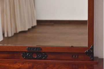 中古 伝統民芸家具 岩谷堂箪笥　スツール付きドレッサー(鏡台、ドレッシングチェスト)
