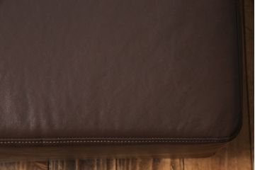 中古　日本フクラ(HUKLA)　N860　シンプルモダンなスツール(オットマンチェア、椅子)(1)