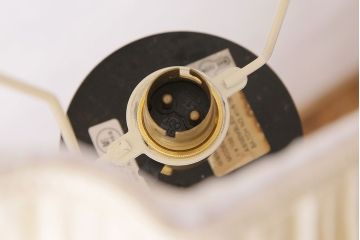 イギリスビンテージ　細かなプリーツが上品さ漂うフロアスタンド(スタンドライト、ランプ)