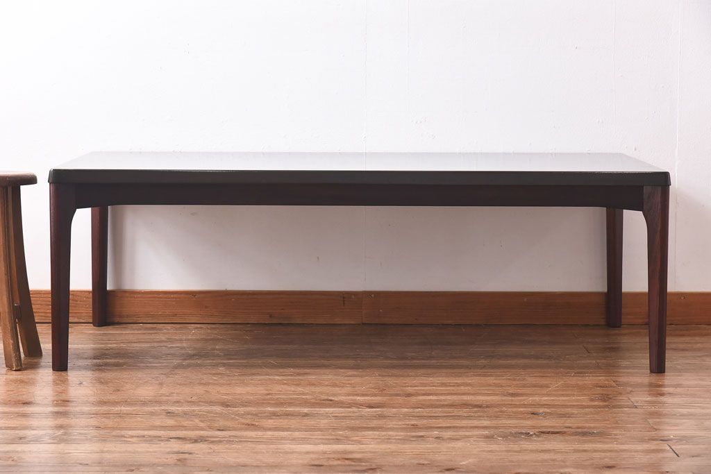 北欧家具　シンプルなデザインのセンターテーブル(ローテーブル)