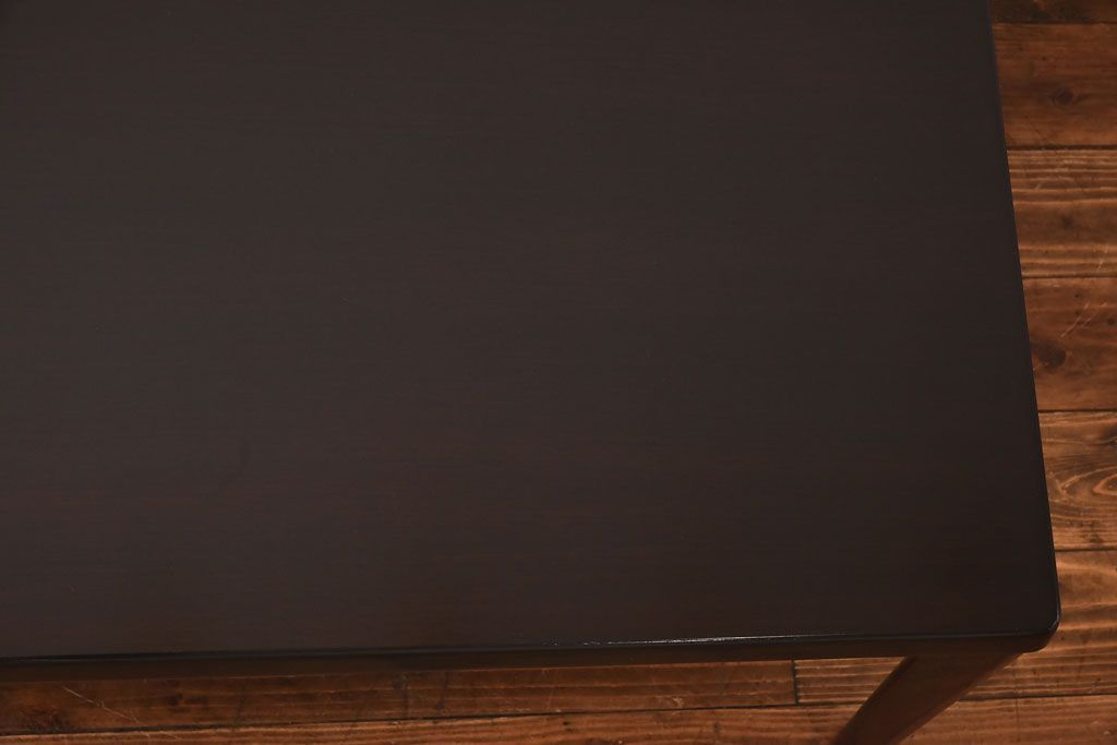 北欧家具　シンプルなデザインのセンターテーブル(ローテーブル)