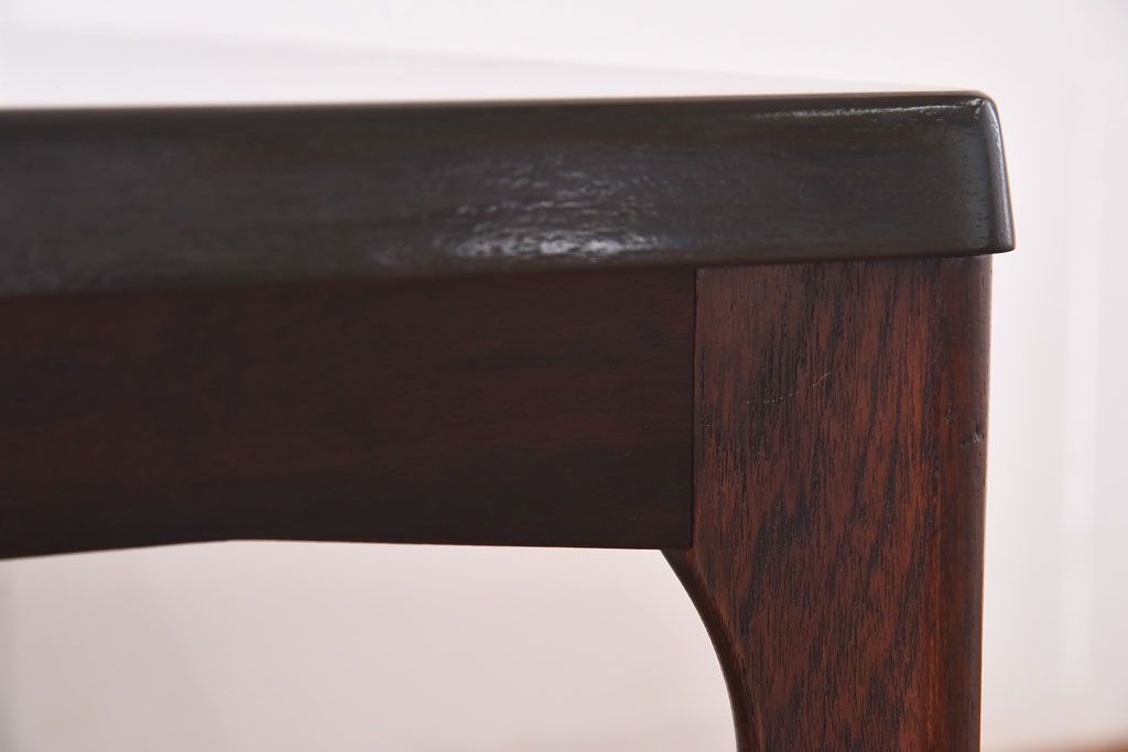 北欧家具　シンプルなデザインのセンターテーブル(ローテーブル)