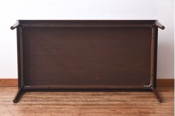 北欧家具　シンプルなデザインのセンターテーブル(ローテーブル)