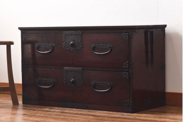 アンティーク家具　和製アンティーク　重厚感漂う上品な箪笥ローボード(チェスト)