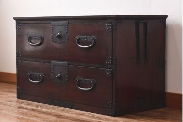 アンティーク家具　和製アンティーク　重厚感漂う上品な箪笥ローボード(チェスト)