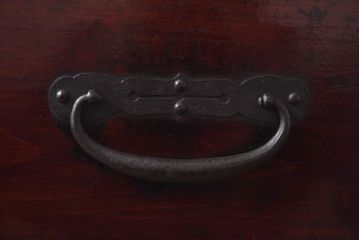 アンティーク家具　和製アンティーク　重厚感漂う上品な箪笥ローボード(チェスト)