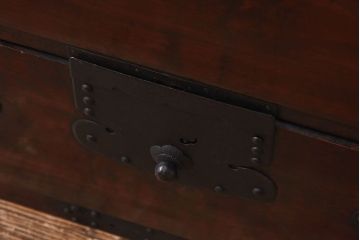 アンティーク家具　和製アンティーク　重厚感漂う上品な箪笥ローボード(チェスト)