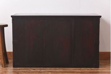 アンティーク家具　和製アンティーク　重厚感漂う上品な箪笥ローボード(チェスト)