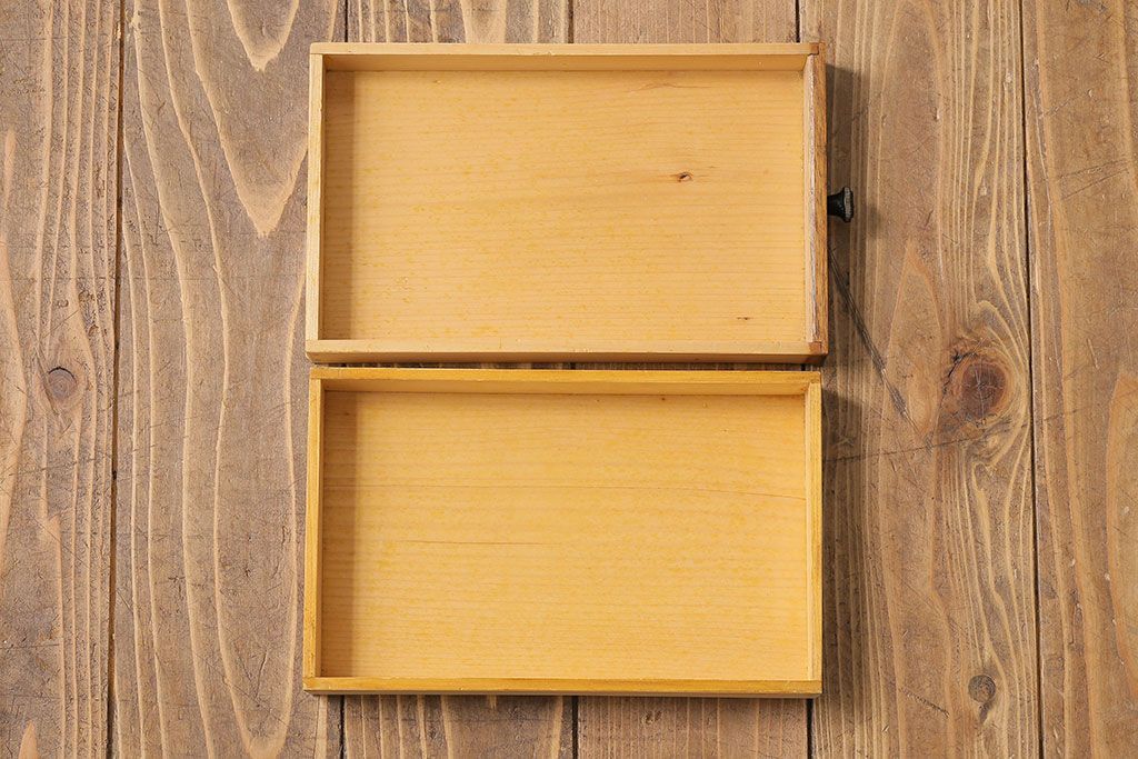 レトロ家具　昭和レトロ　ナラ材　蓋付きの収納部が個性的な小引き出し(収納箱)