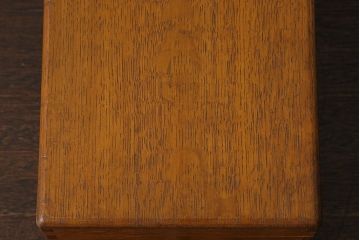 レトロ家具　昭和レトロ　ナラ材　蓋付きの収納部が個性的な小引き出し(収納箱)