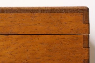 レトロ家具　昭和レトロ　ナラ材　蓋付きの収納部が個性的な小引き出し(収納箱)