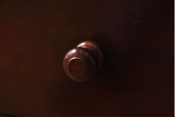 中古美品　松本民芸家具　滑らかな木肌が魅力的なA型・チェスト(小物整理タンス、引き出し)(定価約21万円)