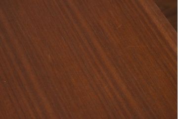 中古　HUKLA(フクラ)　ウォールナット無垢材使用　シンプルでモダンなサイドチェスト(リビングボード)