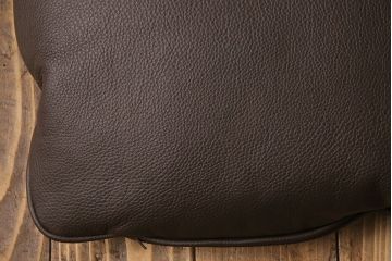 アンティーク雑貨　美品　arflex(アルフレックス)　A・SOFA 10　高級感漂う牛革のクッション(定価約4万円)2個セット