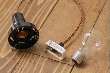 昭和レトロ　懐かしさと温かみを感じるシンプルな平笠シェードのペンダントライト(電笠、吊り下げ照明、天井照明)(2)