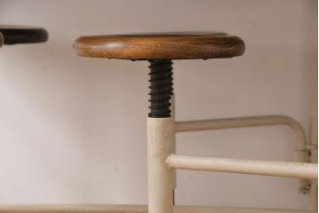 ラフジュ工房オリジナル 8脚格納スツール付きテーブル(ペイント作業台、机)