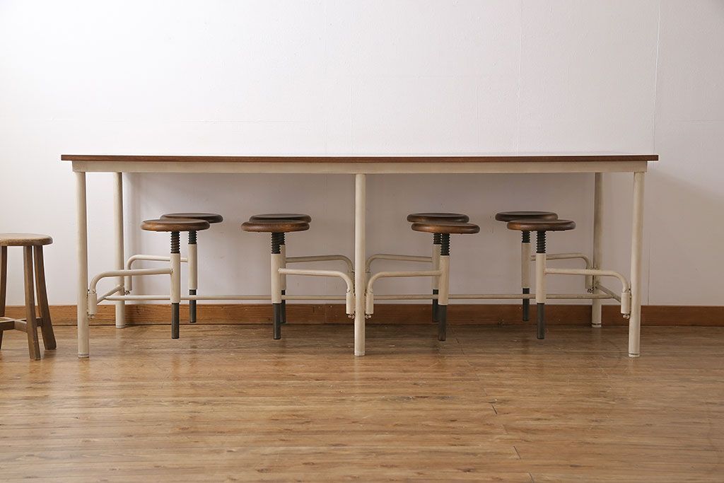 ラフジュ工房オリジナル 8脚格納スツール付きテーブル(ペイント作業台、机)