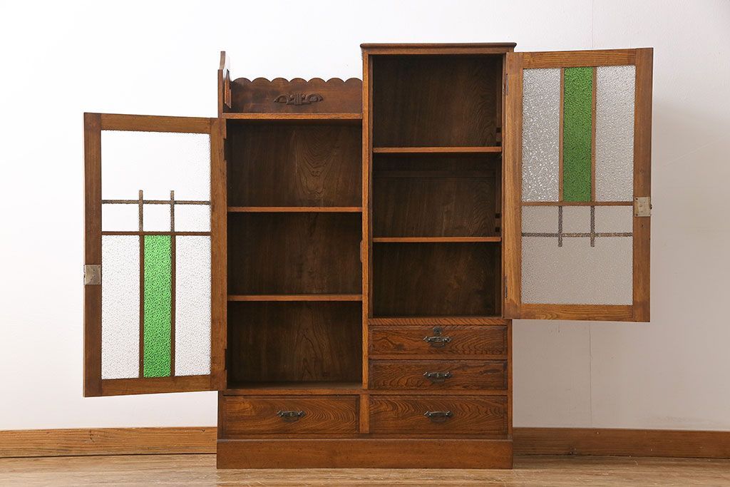 アンティーク家具　和製アンティーク　ナラ材　色ガラスとダイヤガラスがおしゃれな本箱(収納棚、キャビネット)