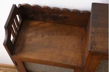 アンティーク家具　和製アンティーク　ナラ材　色ガラスとダイヤガラスがおしゃれな本箱(収納棚、キャビネット)