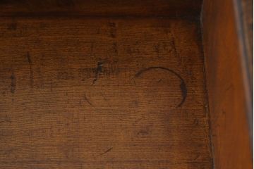 アンティーク家具　和製アンティーク　ナラ材　色ガラスとダイヤガラスがおしゃれな本箱(収納棚、キャビネット)