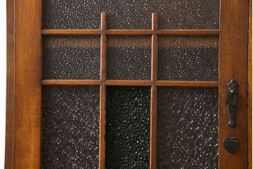 アンティーク家具　和製アンティーク　ナラ材　色ガラスとダイヤガラスがおしゃれな本箱(収納棚、キャビネット)