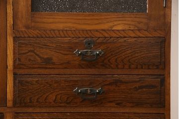 アンティーク家具　和製アンティーク　ナラ材　色ガラスとダイヤガラスがおしゃれな本箱(収納棚、キャビネット)