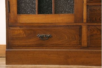 アンティーク家具　和製アンティーク　ナラ材　色ガラスとダイヤガラスがおしゃれな本箱(収納棚、キャビネット)