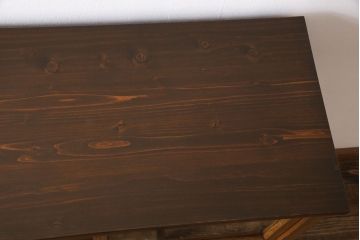 レトロ家具　昭和レトロ　前面タモ材　懐かしさ漂う脚付きキャビネット(ガラス戸棚、飾り棚)