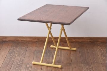 ラフジュ工房オリジナル　ヒノキ材　イエローペイントのリフティングテーブル(サイドテーブル、センターテーブル、作業台、折りたたみ)(1)(R-029175)