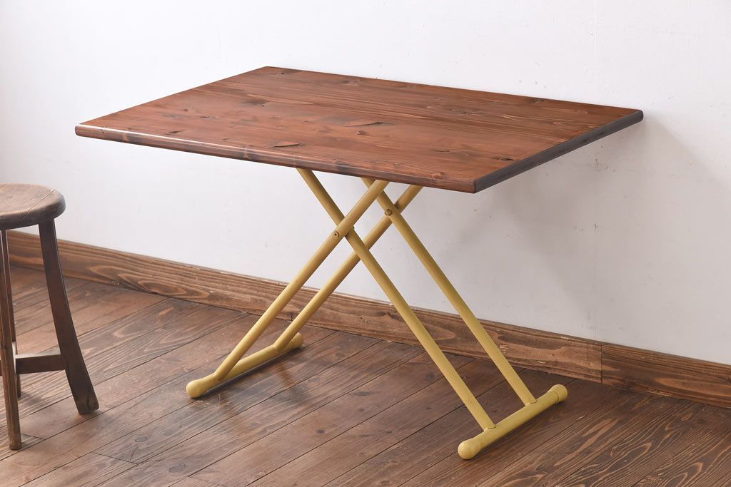 ラフジュ工房オリジナル ヒノキ材 イエローペイントのリフティングテーブル(サイドテーブル、センターテーブル、作業台)(3)