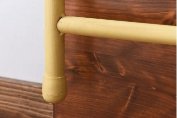 ラフジュ工房オリジナル ヒノキ材 イエローペイントのリフティングテーブル(サイドテーブル、センターテーブル、作業台)(3)