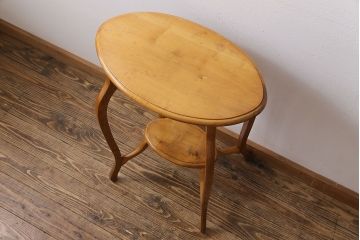 ヴィンテージ家具　イギリスビンテージ　カーブの付いたスリムな脚がおしゃれなサイドテーブル(花台、飾り台)