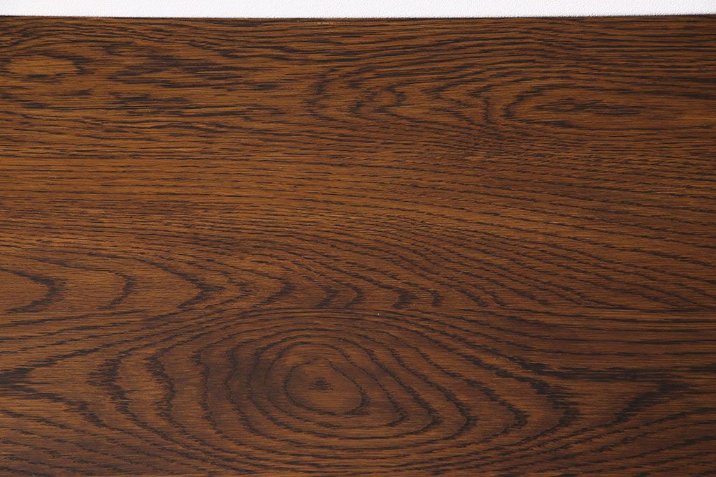 アンティーク家具　イギリス製　アンティーク調のデザインが魅力のコンソールテーブル(サイドテーブル)